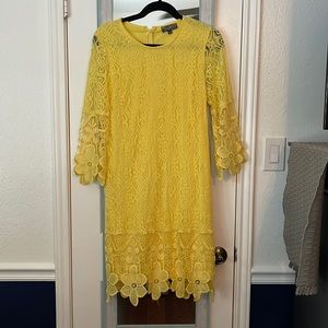 J.Gee brand yellow foral lace dress with 3/4 Sleeves Size Medium